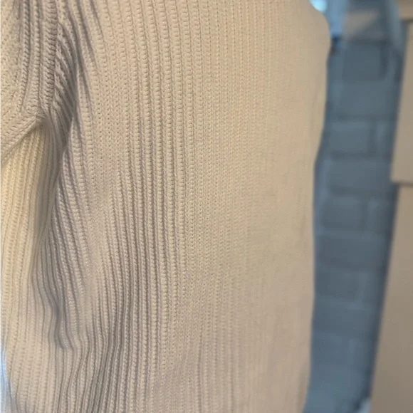 Tommy Hilfiger White Crew Neck Cable Knit Sweater - Picture 10 of 13